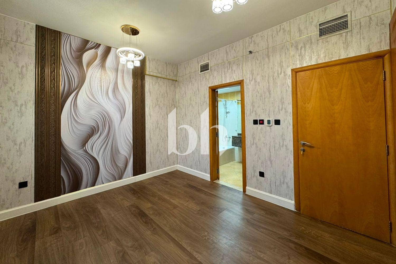 2 Bedroom Apartment in Marina Diamond 6 - photo 2