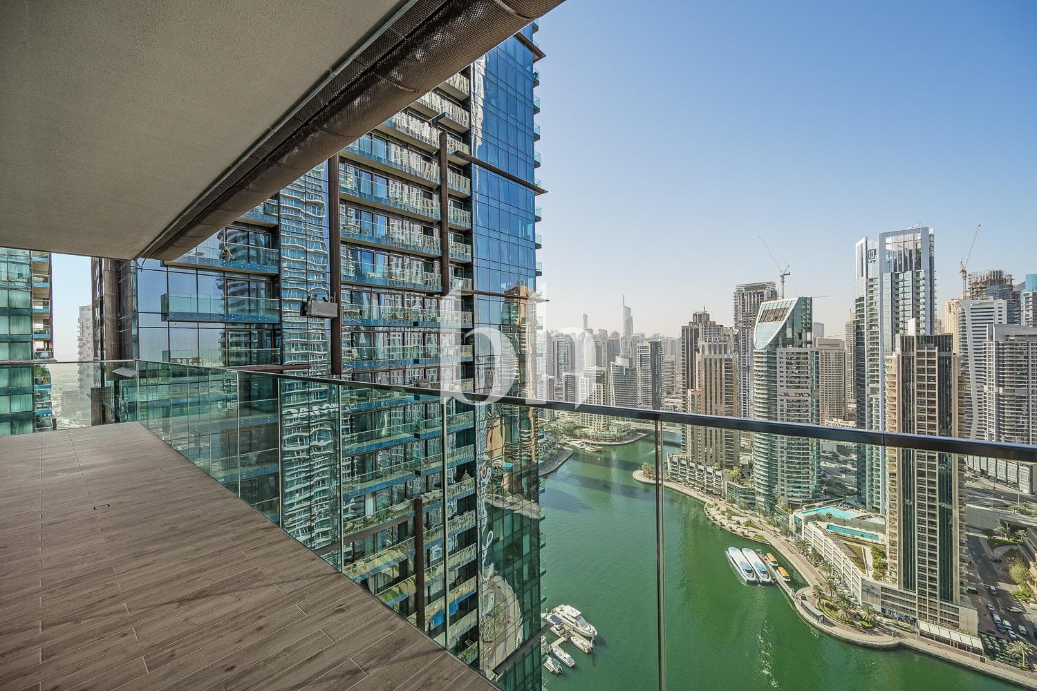 2 Bedroom Apartment in Jumeirah Living Marina Gate - photo 1
