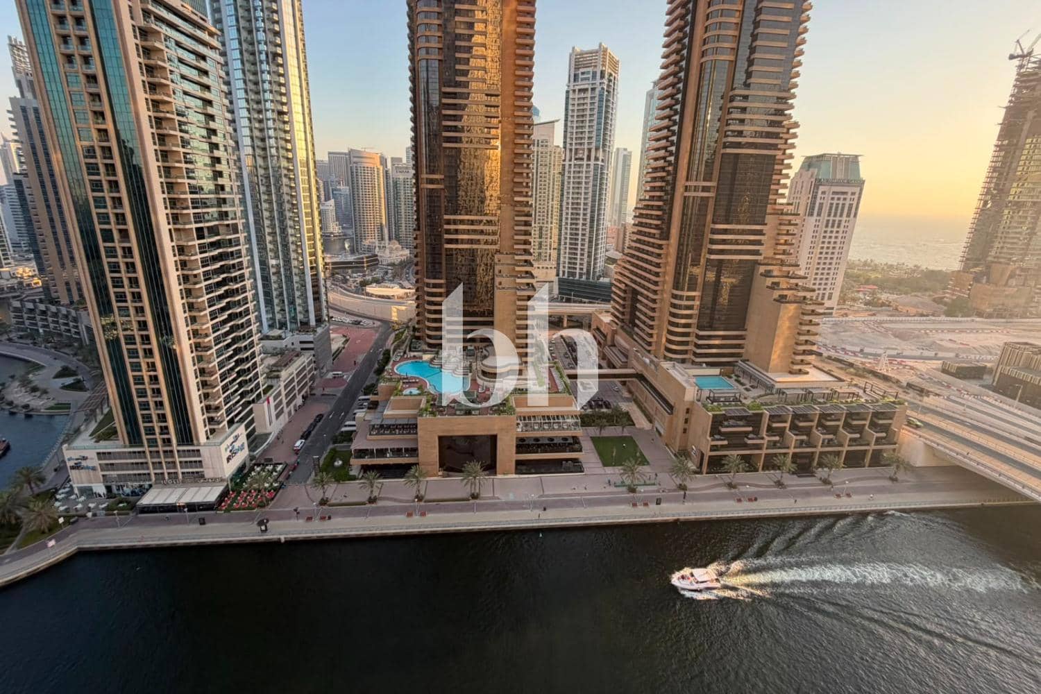 1 Bedroom Apartment in Cayan Tower - photo 2