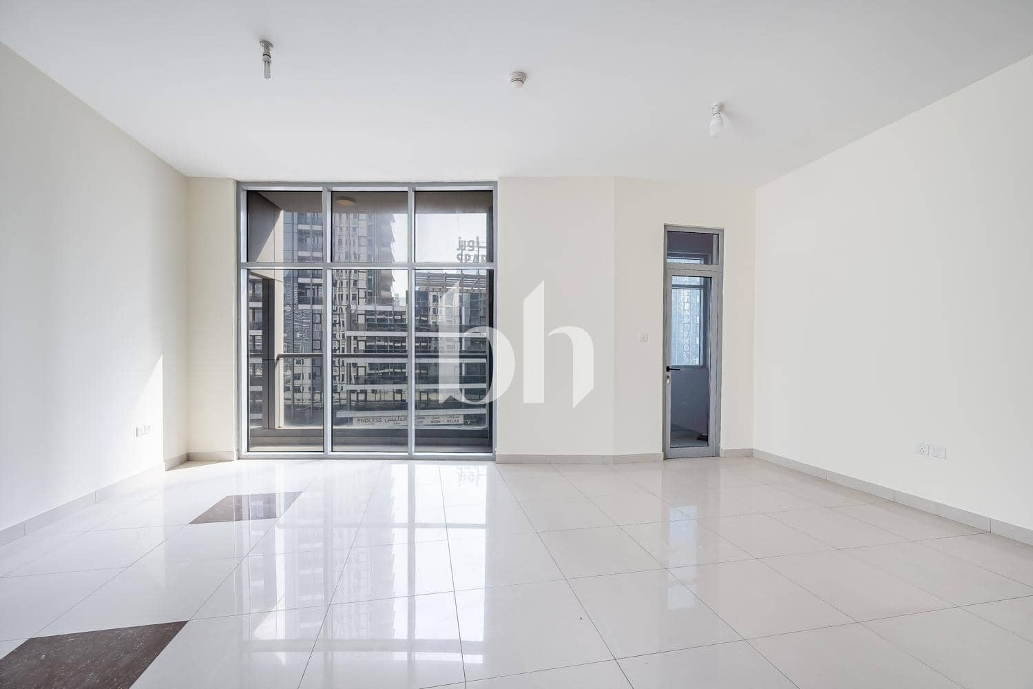 3 Bedroom Apartment in Marina Wharf 2 - photo 1