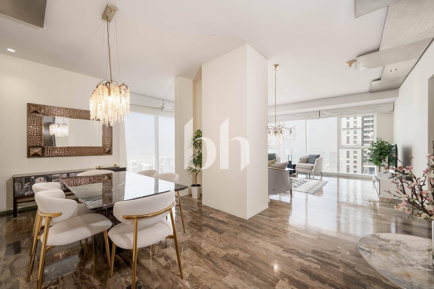 4 Bedroom Apartment in Damac Heights - photo 2