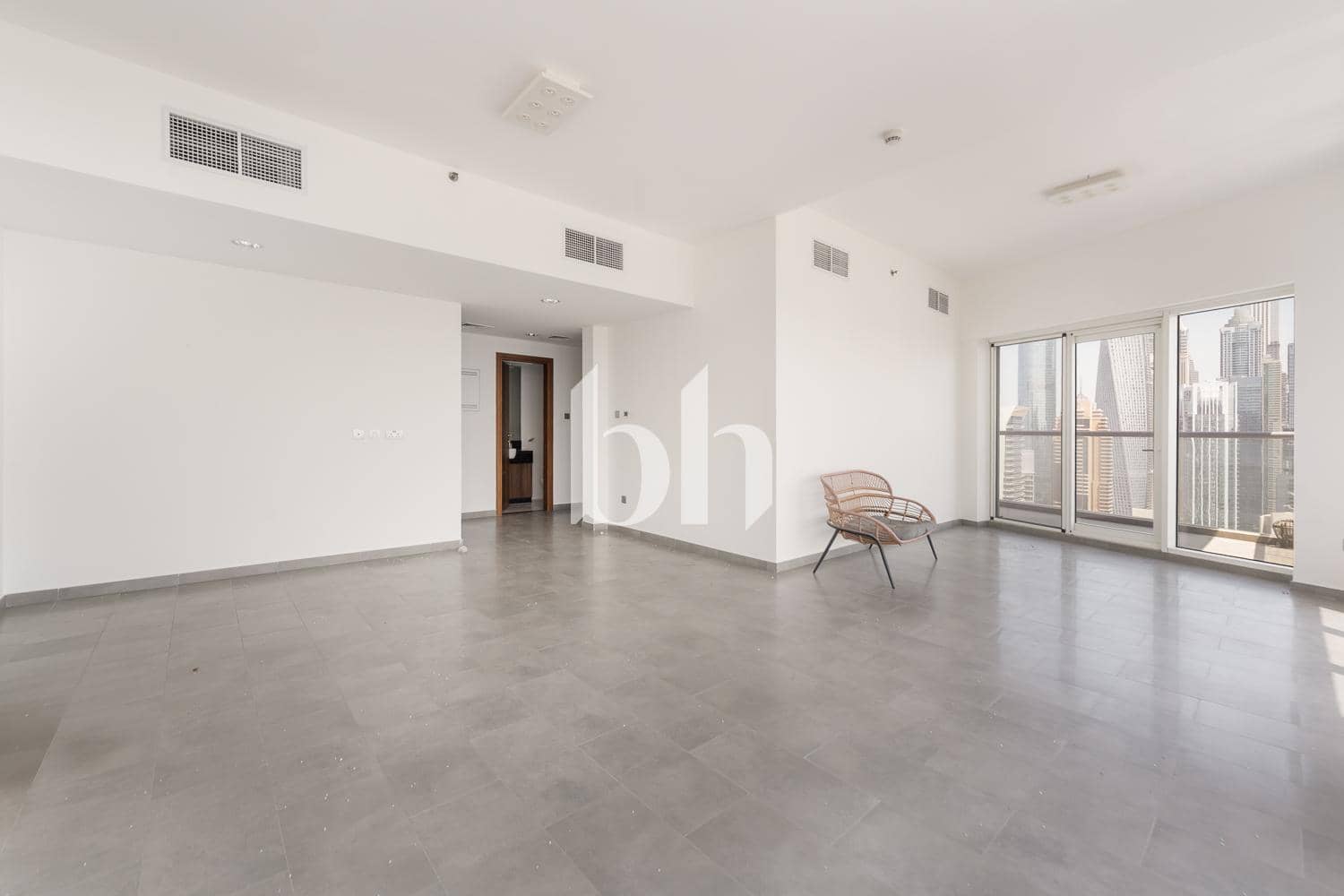 3 Bedroom Apartment in JAM Marina Residence