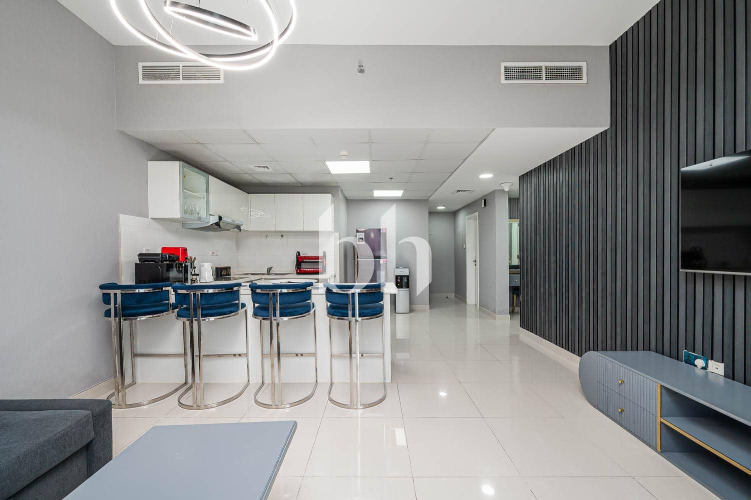 2 Bedroom Apartment in Marina Wharf 2 - photo 2