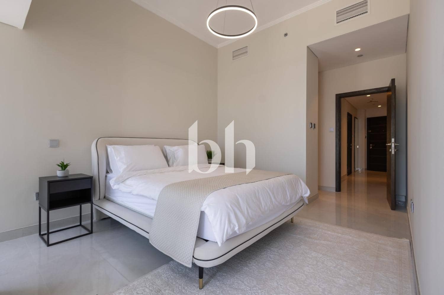 1 Bedroom Apartment in Cayan Tower - photo 2