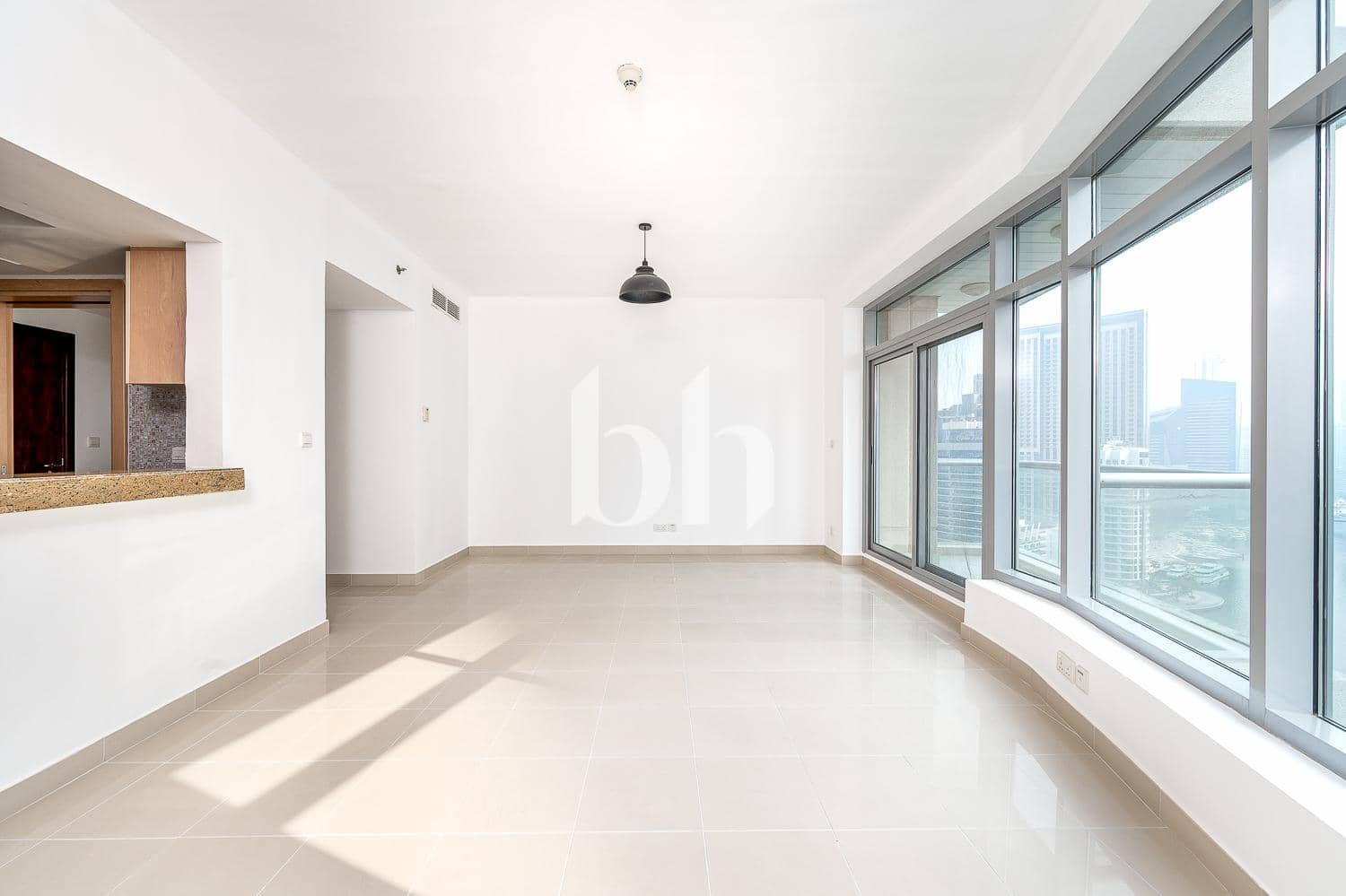 2 Bedroom Apartment in Fairfield Tower - photo 2