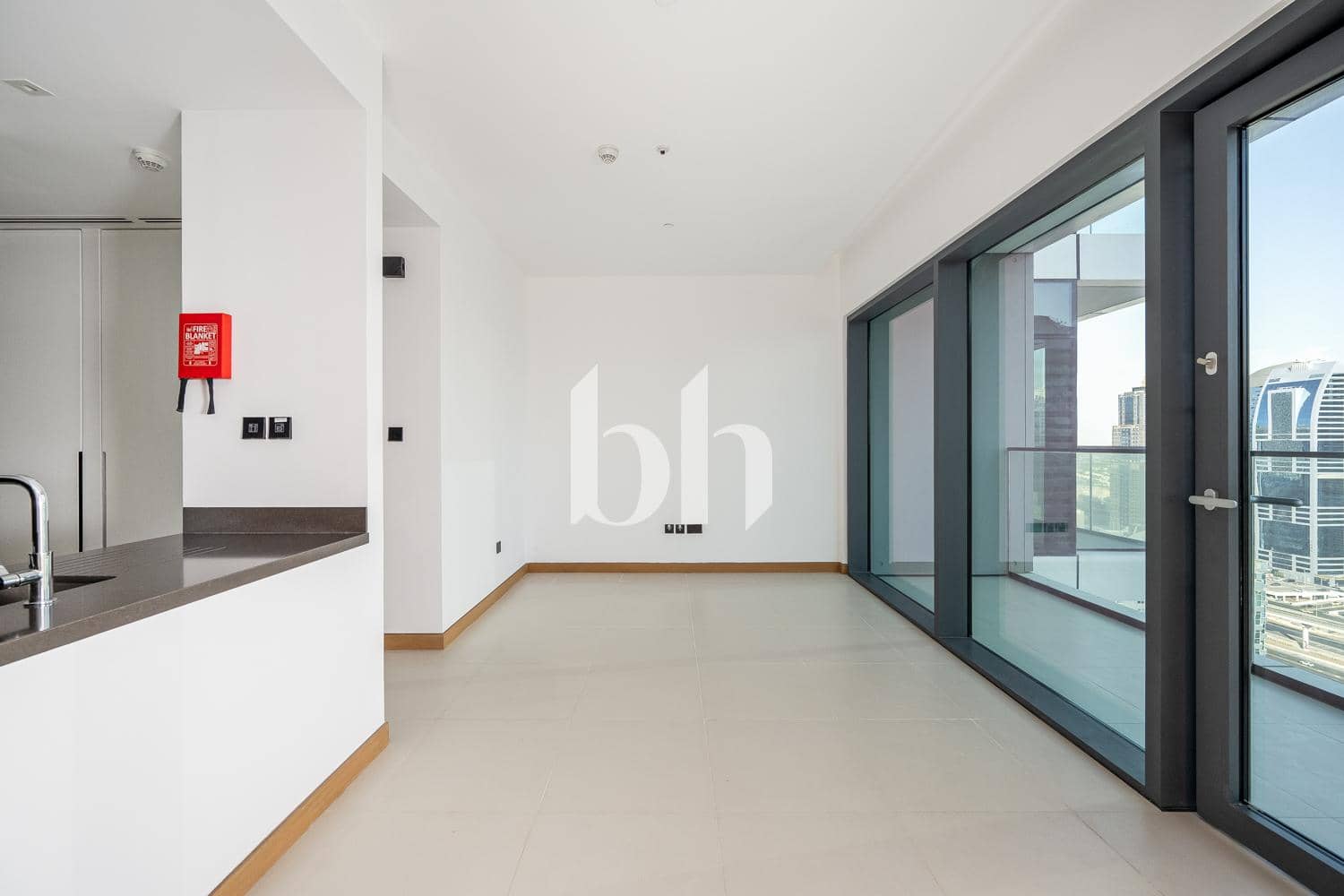 1 Bedroom Apartment in Vida Residences Dubai Marina - photo 2