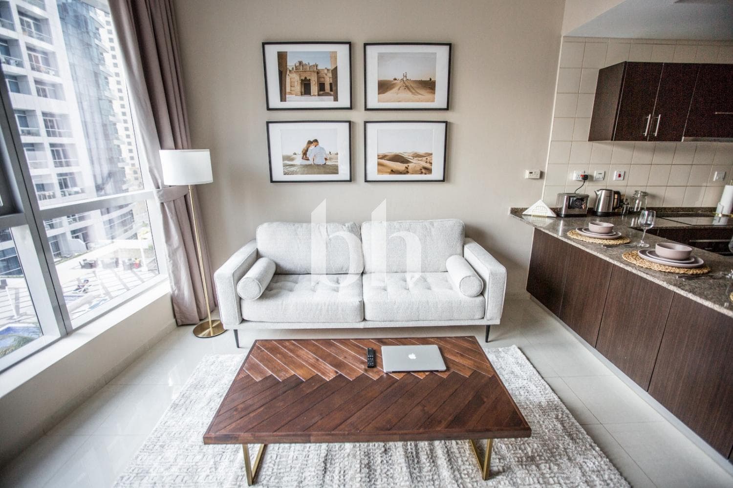 1 Bedroom Apartment in Bay Central West - photo 2