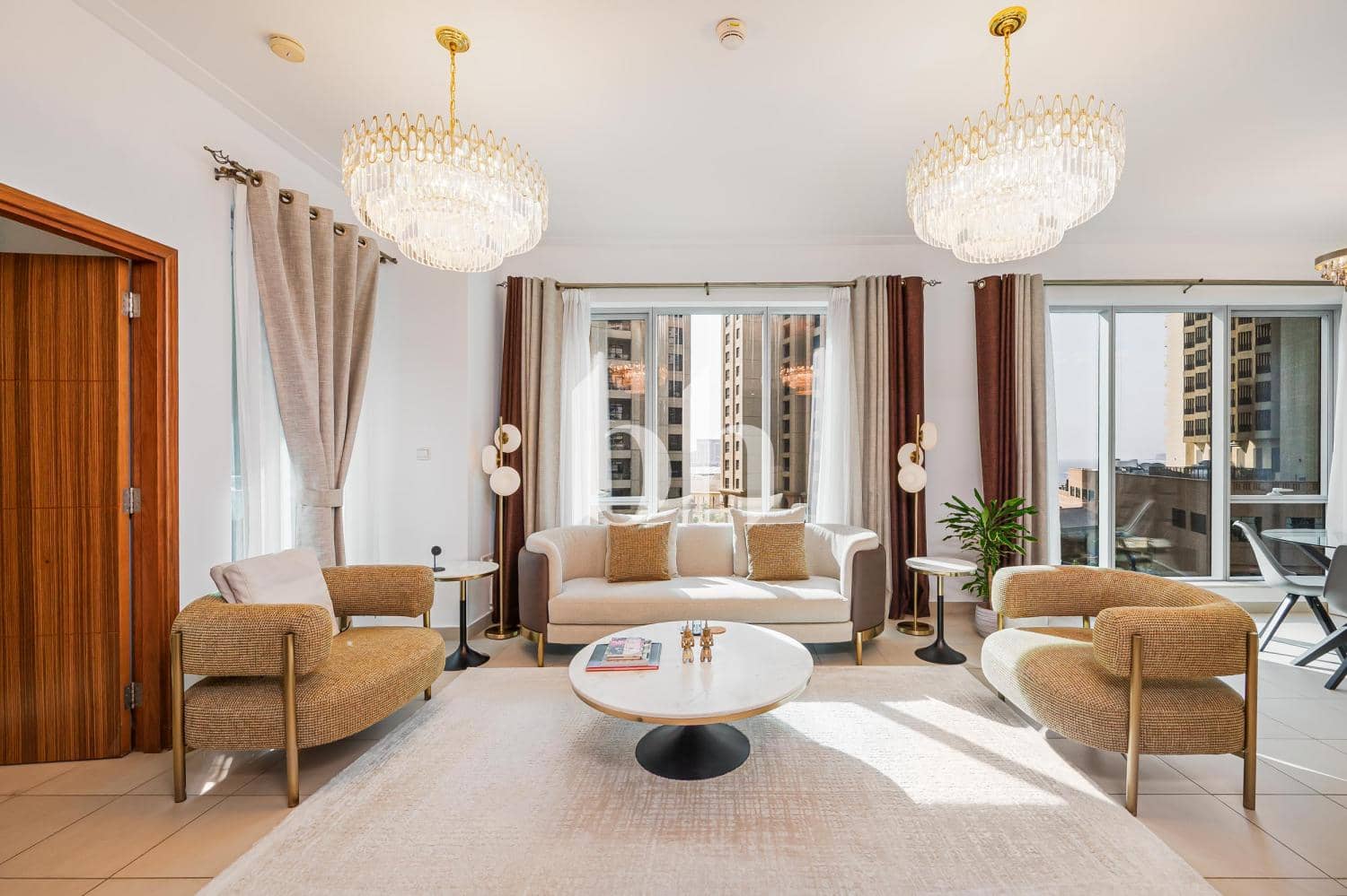 1 Bedroom Apartment in Shemara Tower