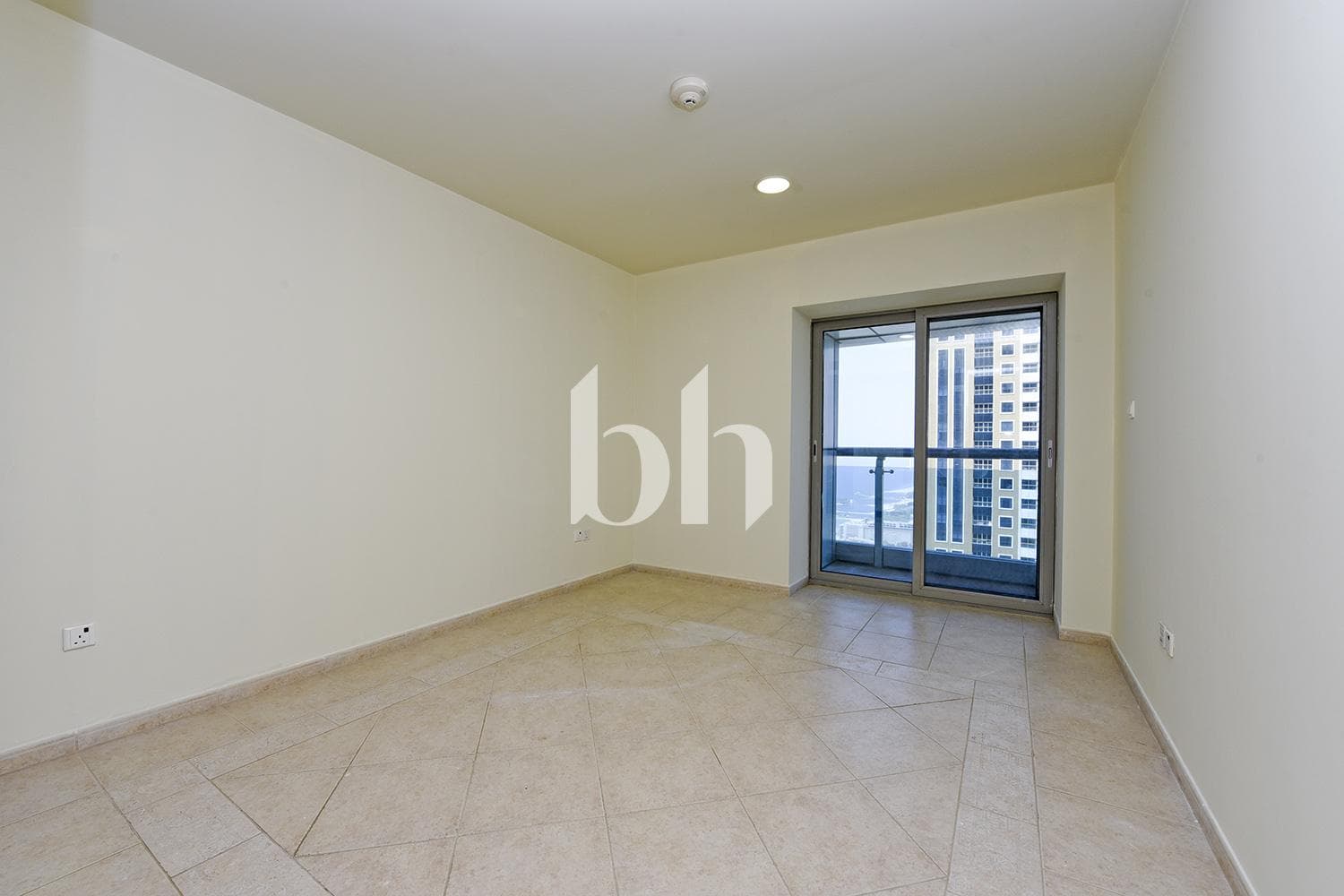 1 Bedroom Apartment in Princess Tower - photo 2