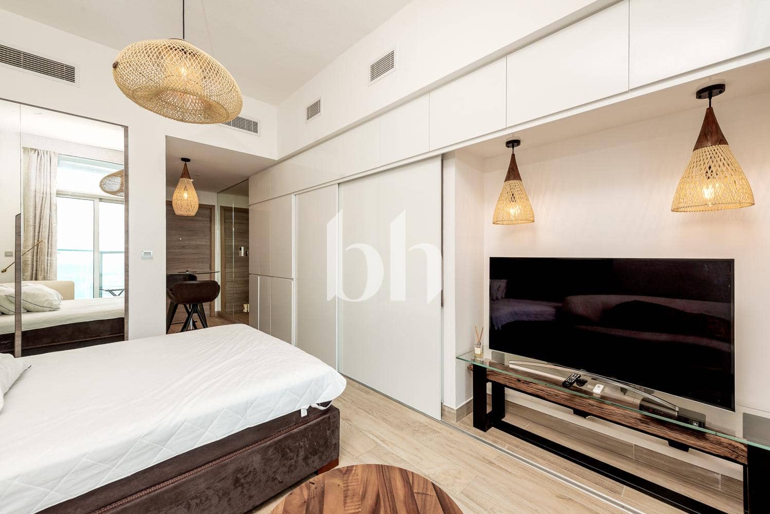 Studio Apartment in Studio One - photo 2