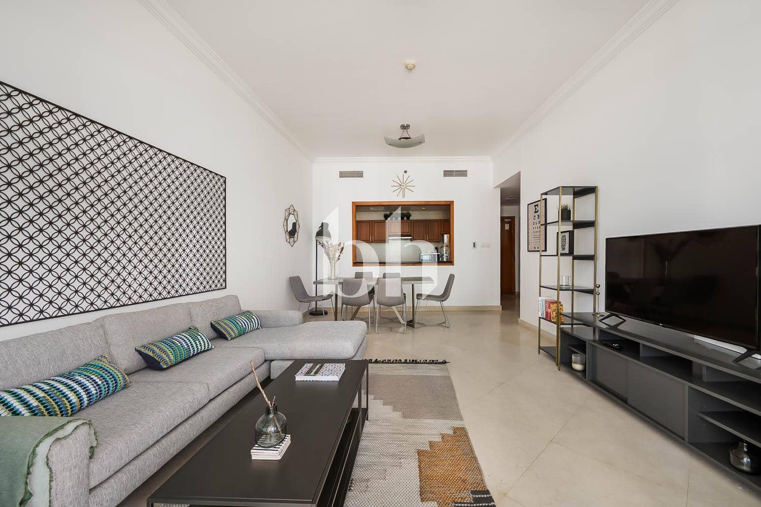 3 Bedroom Apartment in Dorra Bay - photo 1