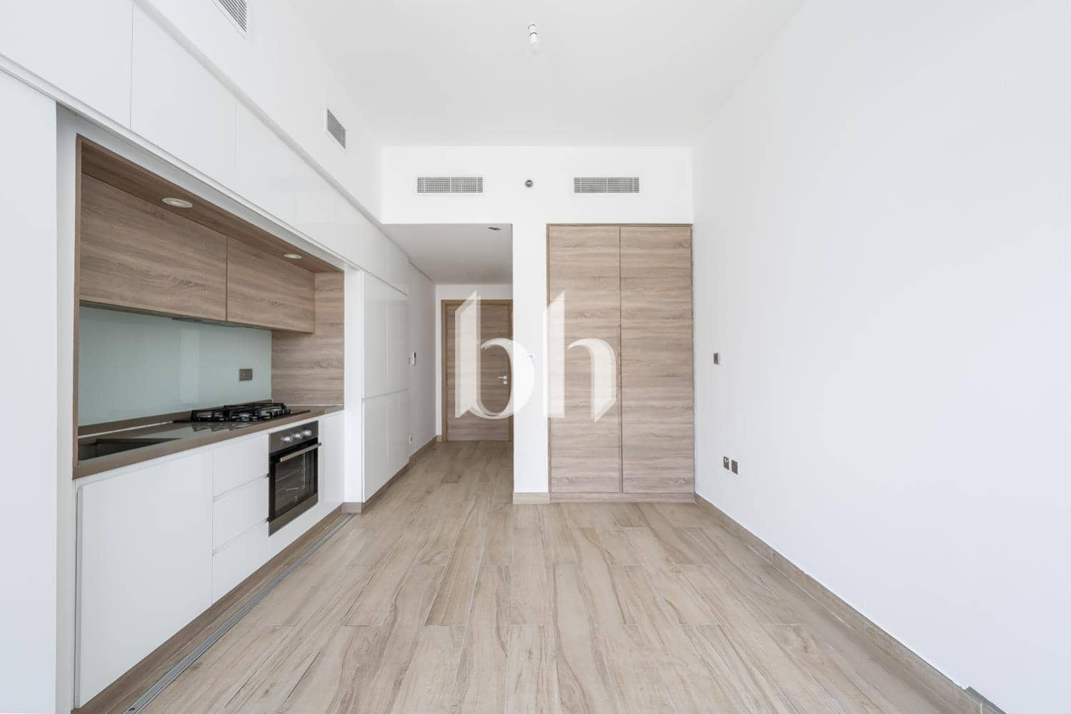 Studio Apartment in Studio One - photo 1