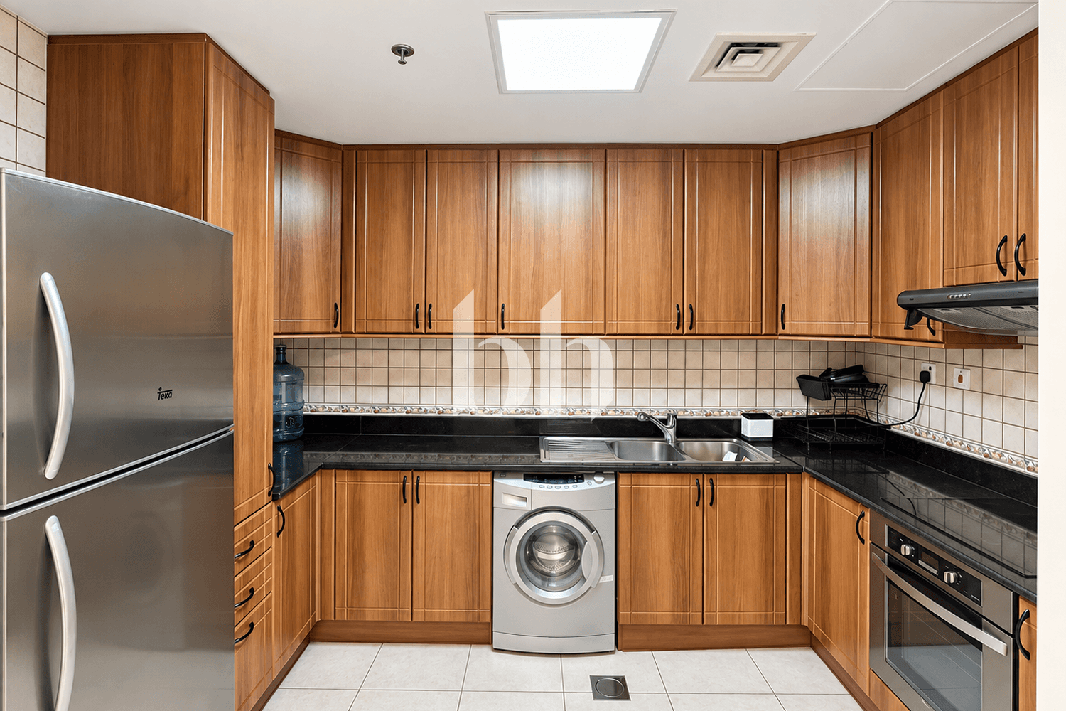 1 Bedroom Apartment in Princess Tower - photo 2