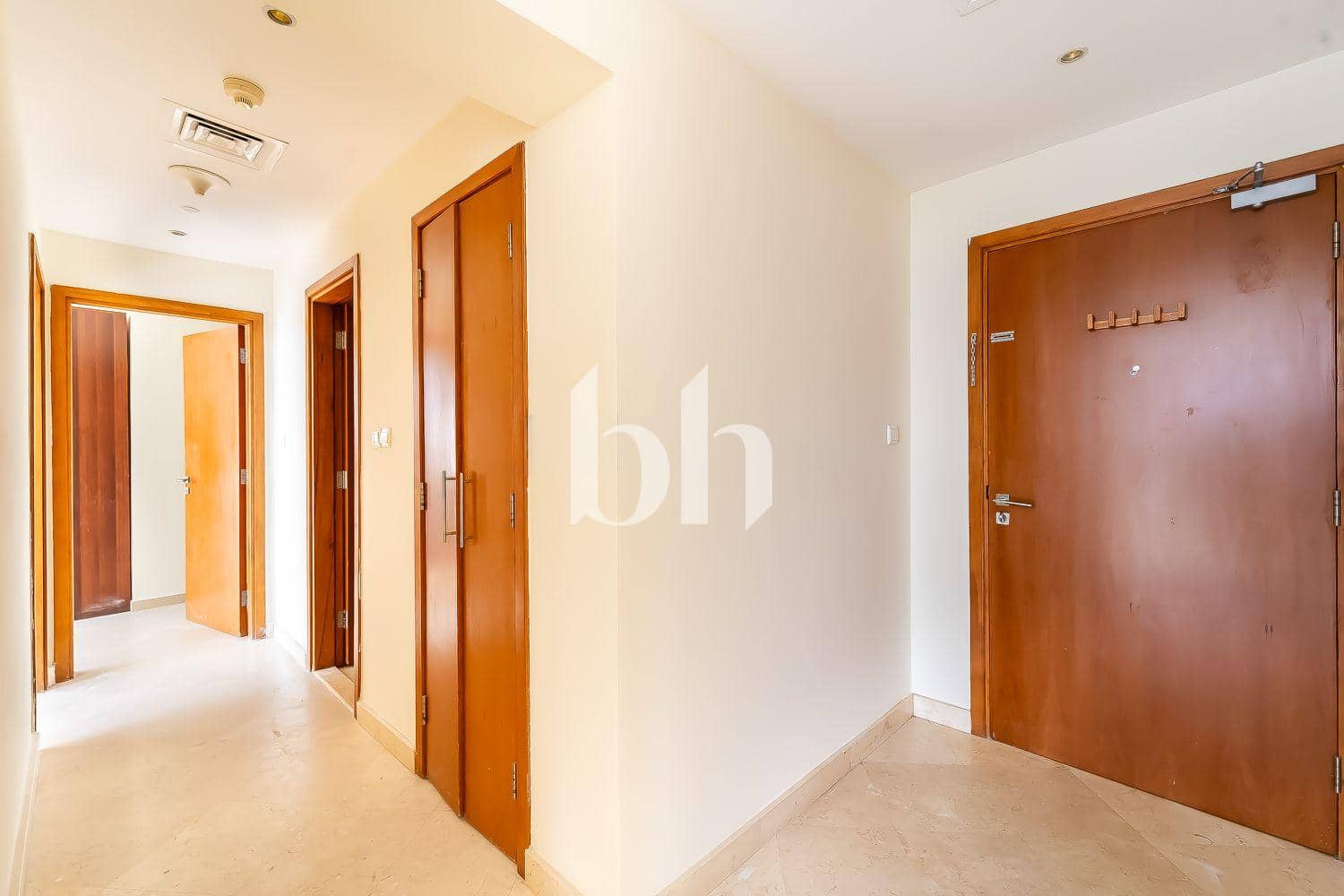 2 Bedroom Apartment in Dorra Bay - photo 2