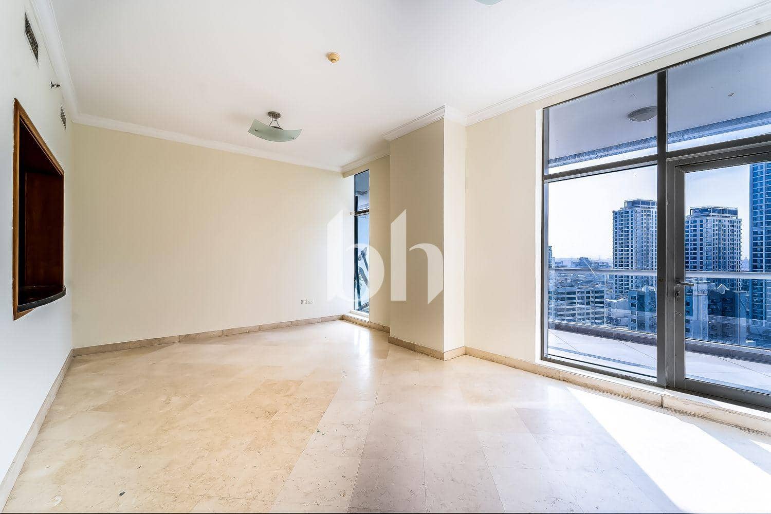 2 Bedroom Apartment in Dorra Bay