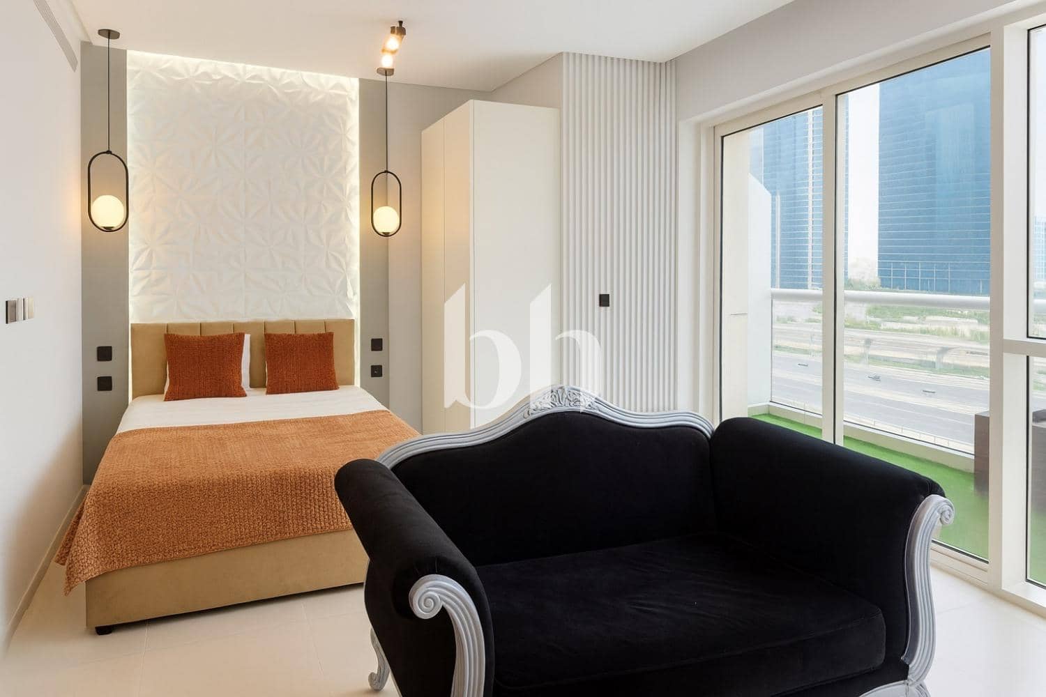 Studio Apartment in West Avenue Tower - photo 1