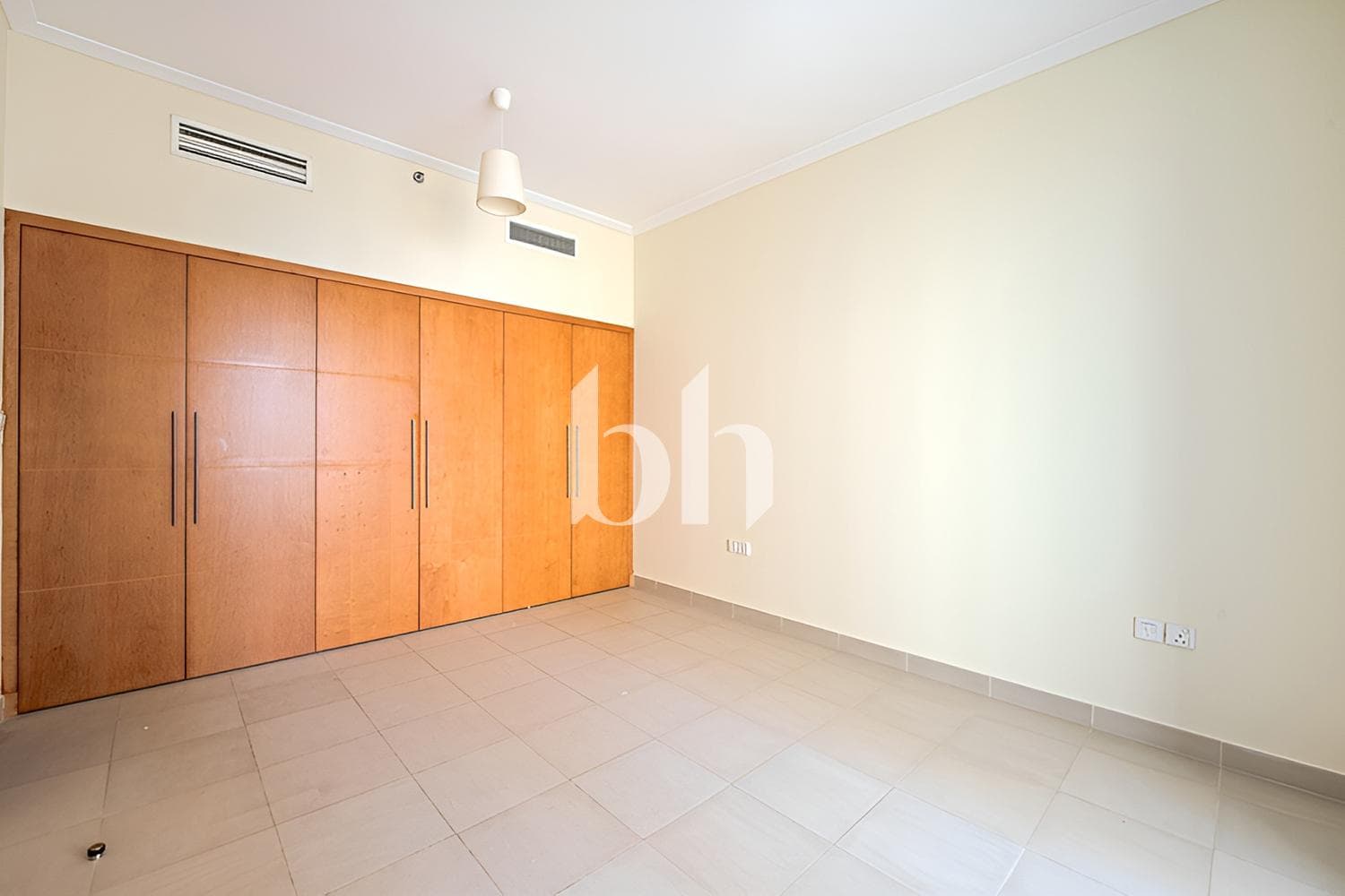1 Bedroom Apartment in Attessa Tower - photo 2