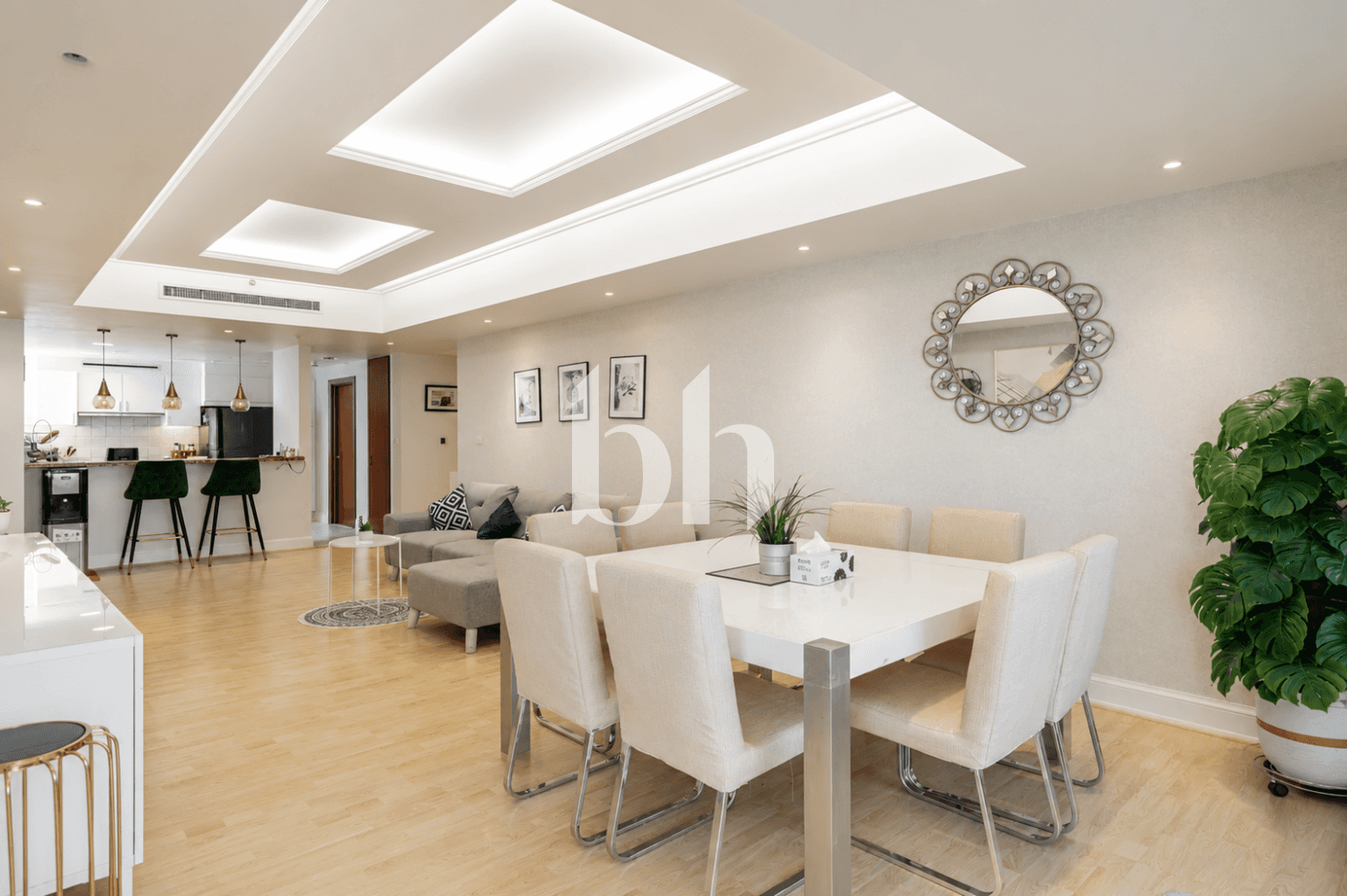 3 Bedroom Apartment in Al Mass Tower - photo 1