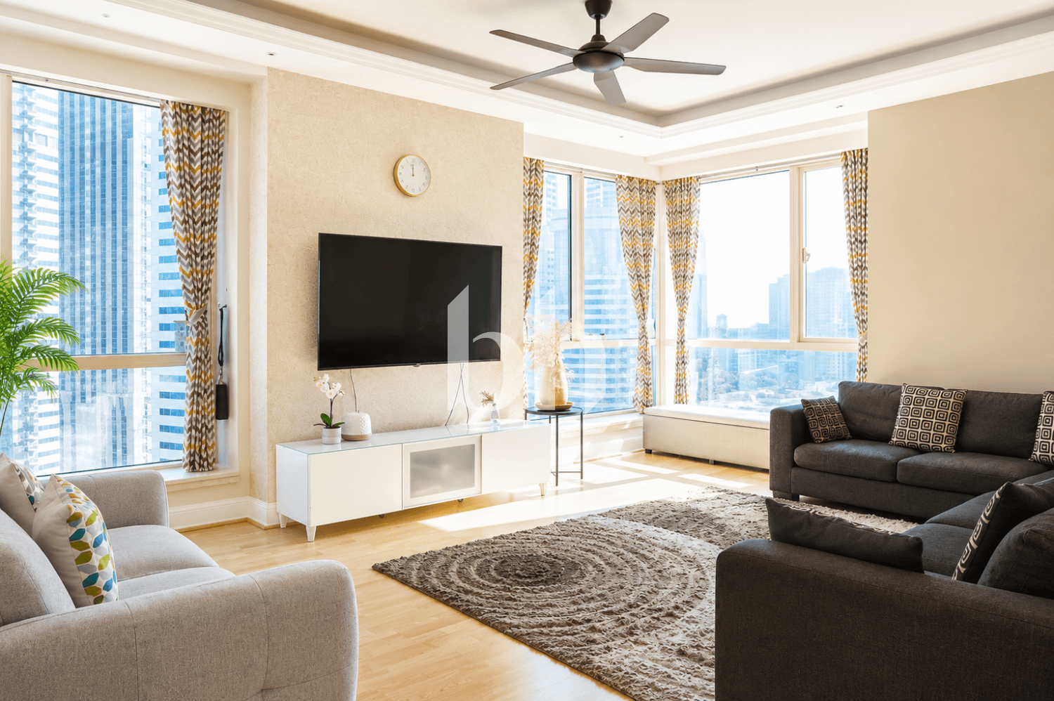 3 Bedroom Apartment in Al Mass Tower - photo 2