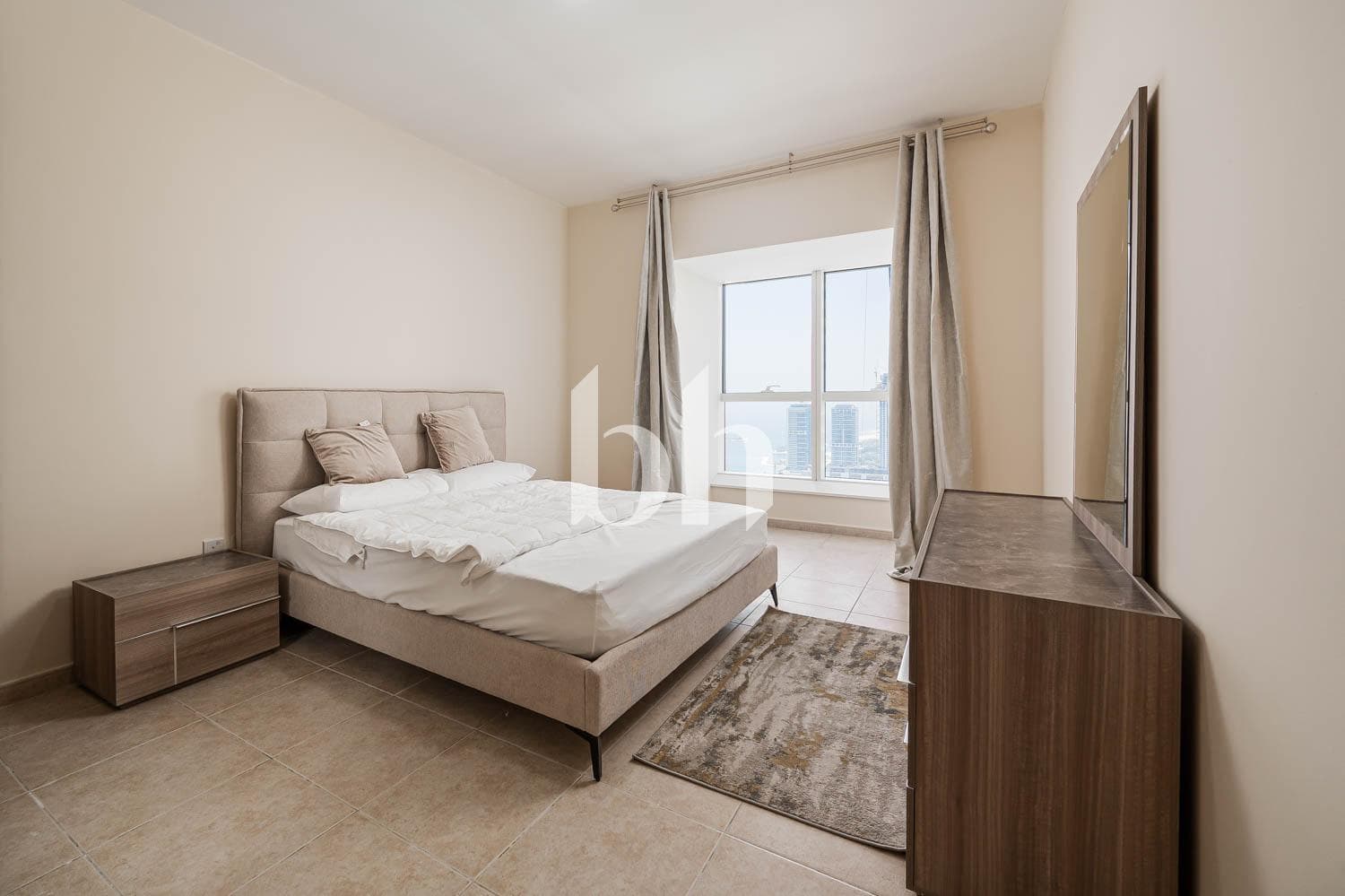 1 Bedroom Apartment in Elite Residence - photo 2