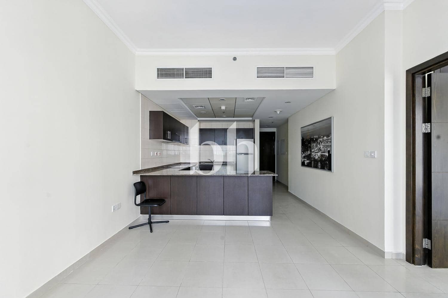 1 Bedroom Apartment in Bay Central West - photo 1