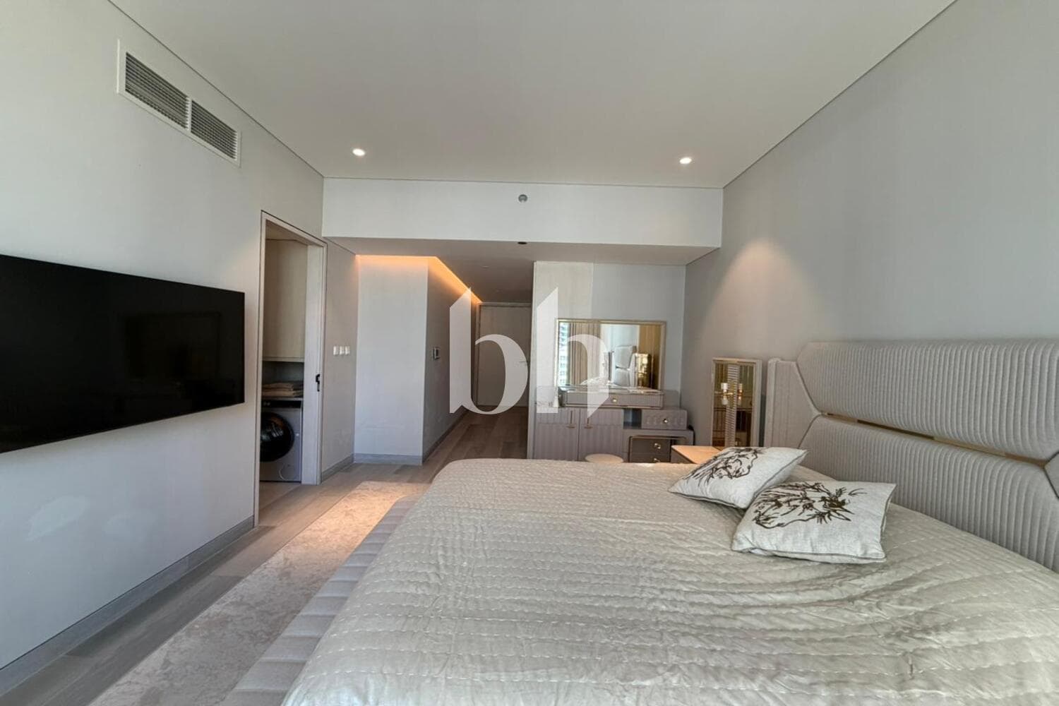Studio Apartment in Marina Star
