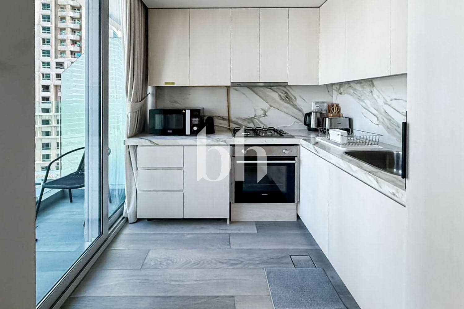 Studio Apartment in Marina Star - photo 1