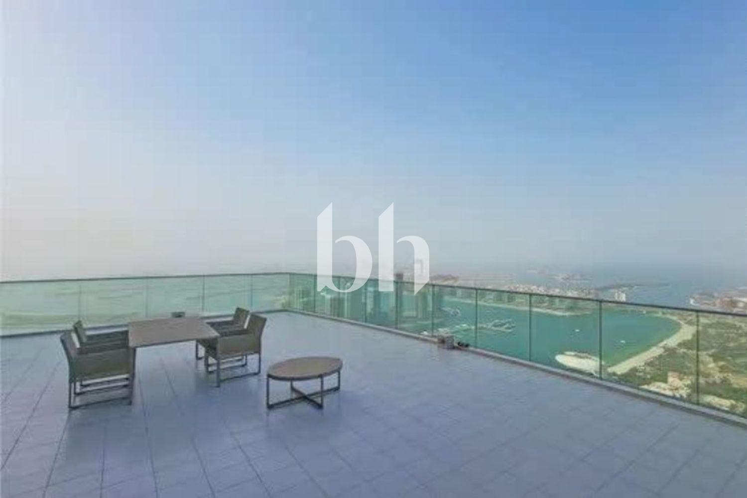 4 Bedroom Penthouse in Damac Heights - photo 2