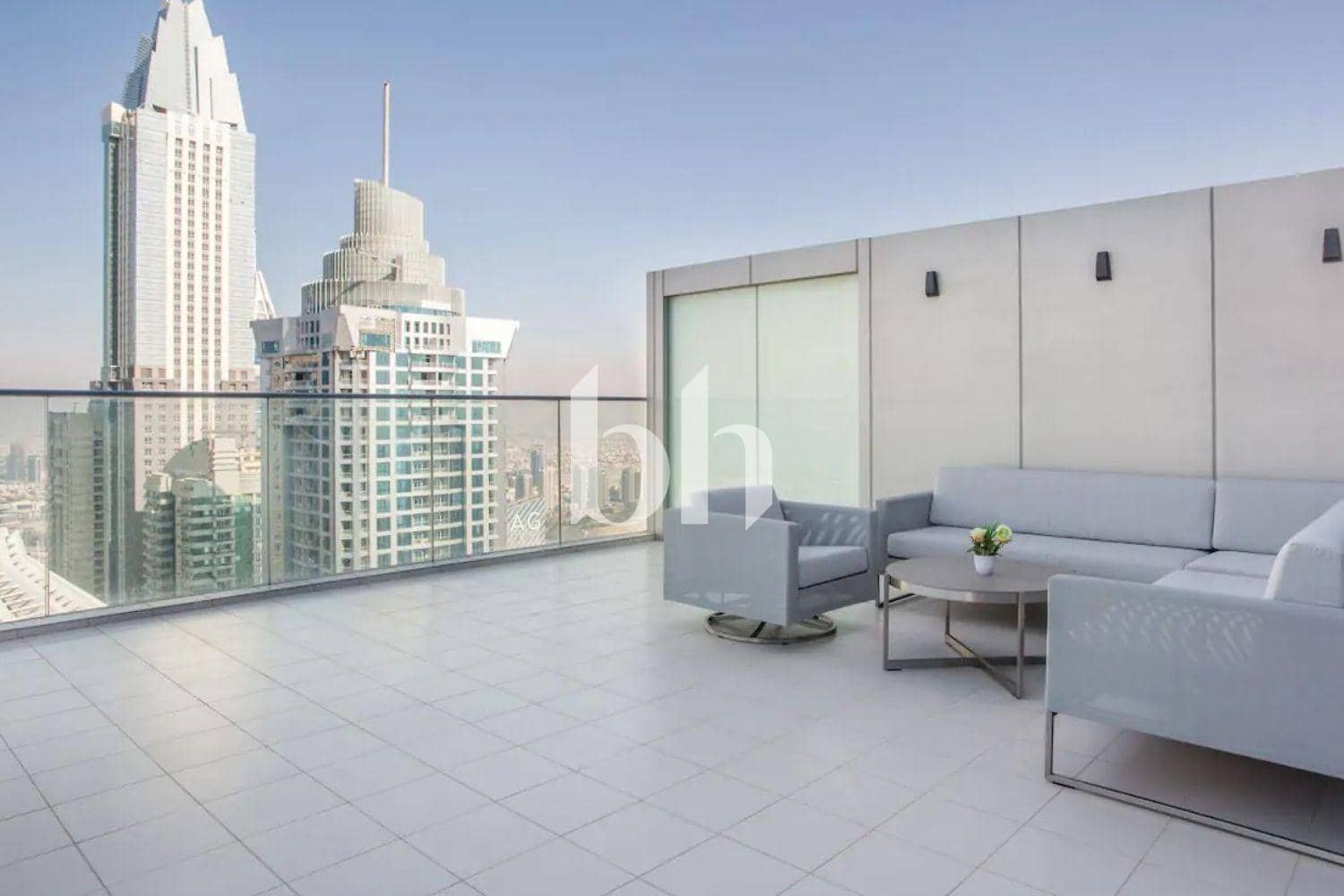 4 Bedroom Penthouse in Damac Heights - photo 2