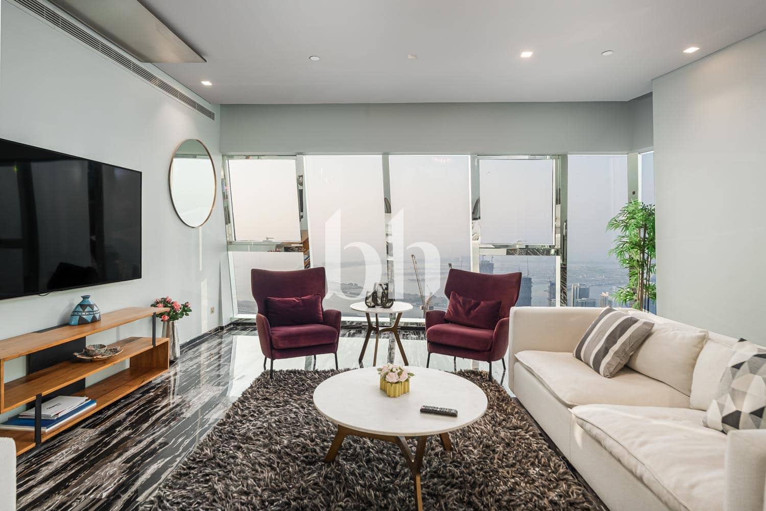 4 Bedroom Penthouse in Damac Heights - photo 2