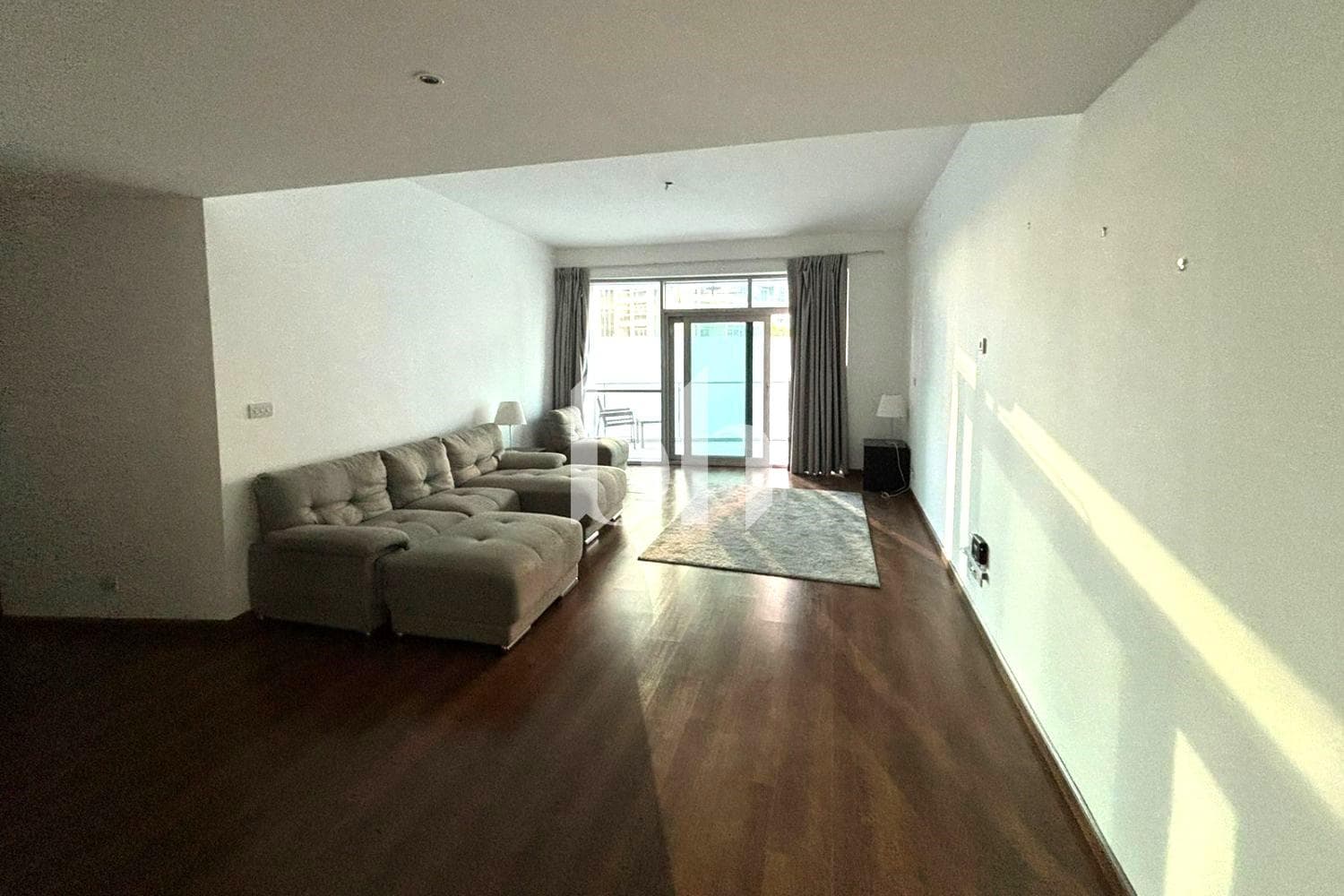 3 Bedroom Apartment in Marina Terrace