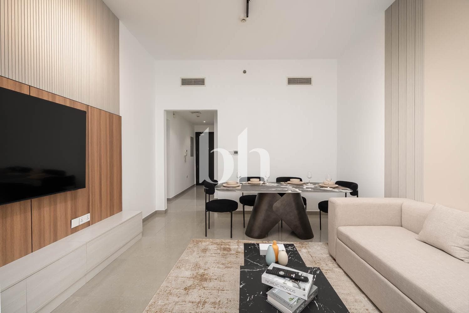 2 Bedrooms Apartment in Marina Wharf 1 - photo 1