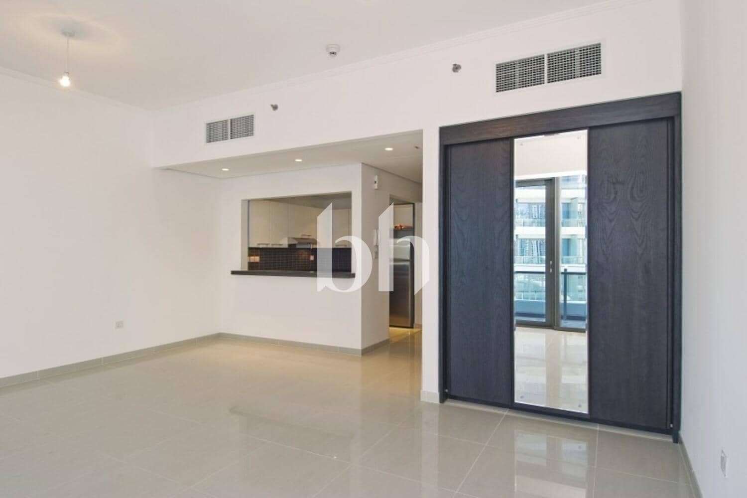 Studio Apartment in Silverene Tower B - photo 2