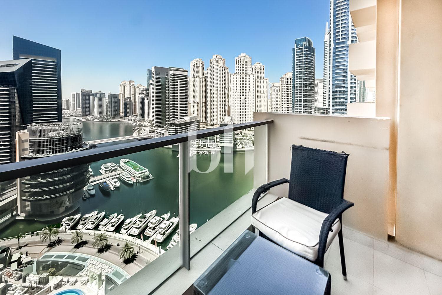 Studio Apartment in JW Marriott Hotel Marina - photo 1