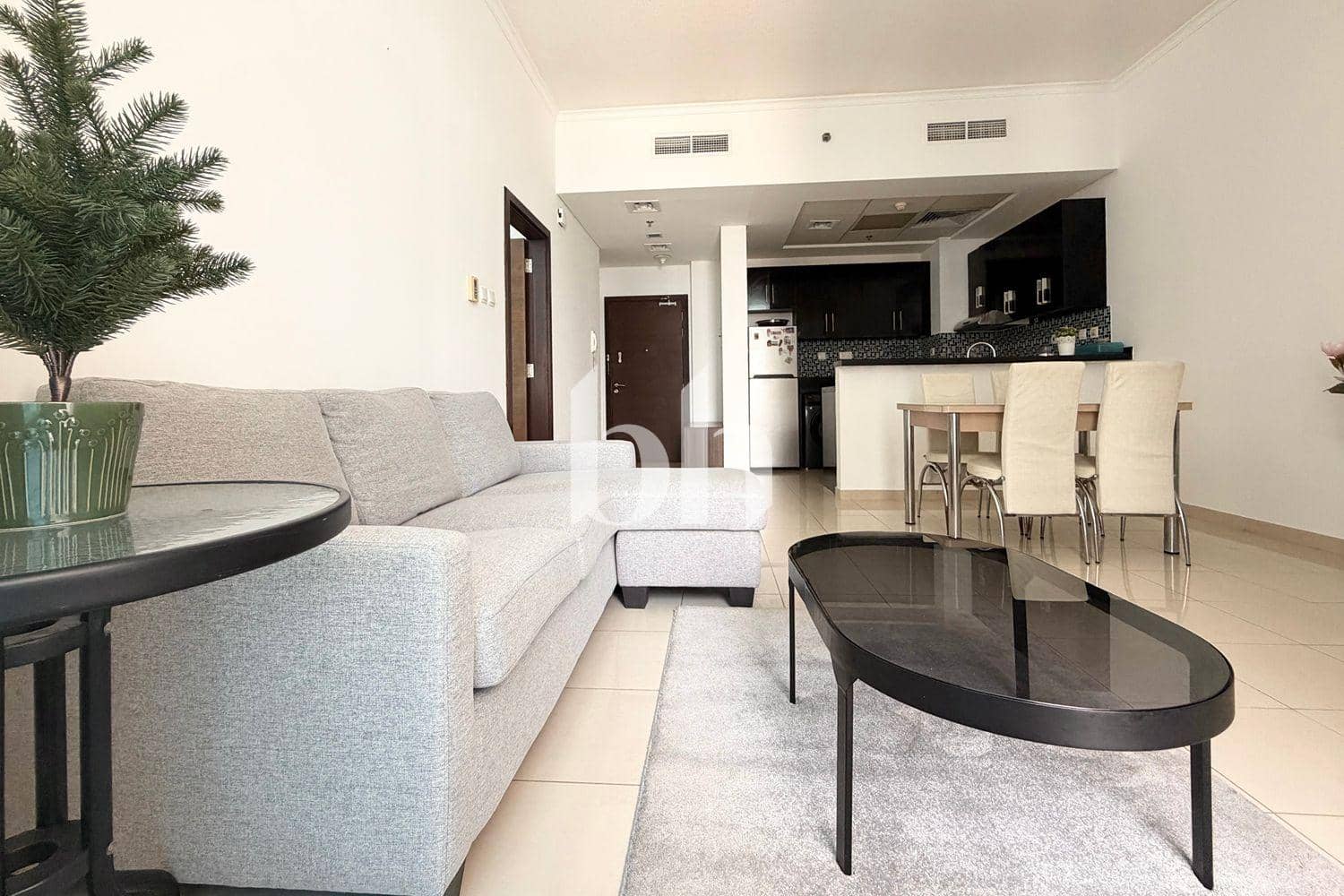 1 Bedroom Apartment in Botanica Tower