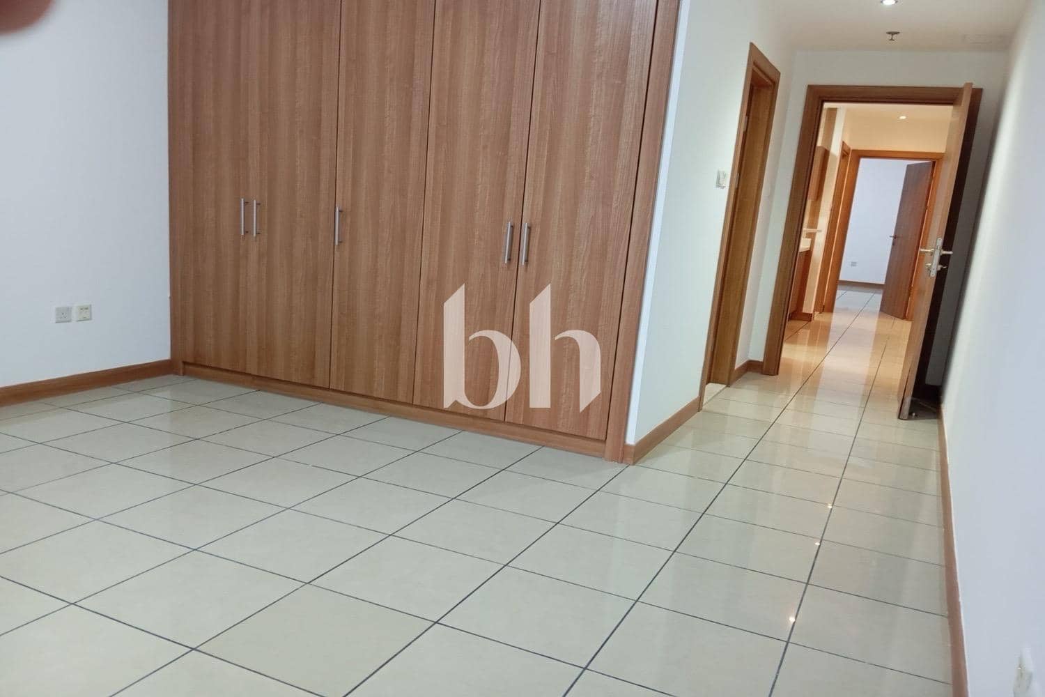 2 Bedroom Apartment in Sulafa Tower - photo 1