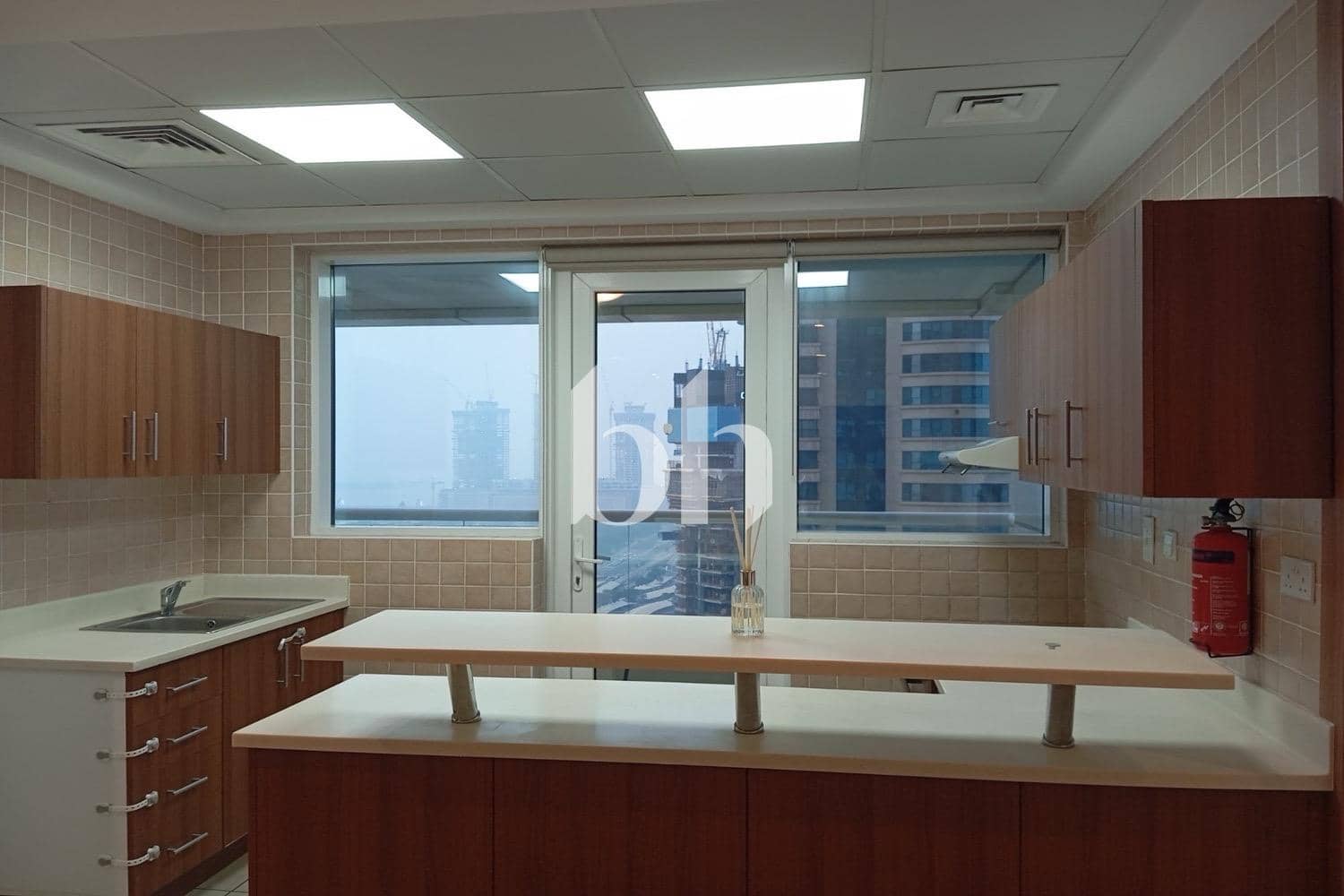2 Bedroom Apartment in Sulafa Tower - photo 2