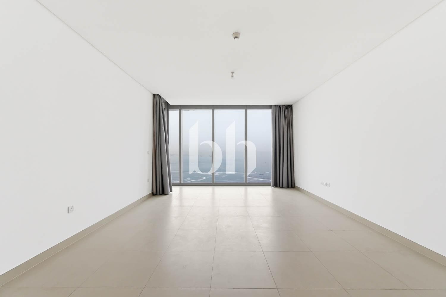 2 Bedroom Apartment in 5242 Tower 1