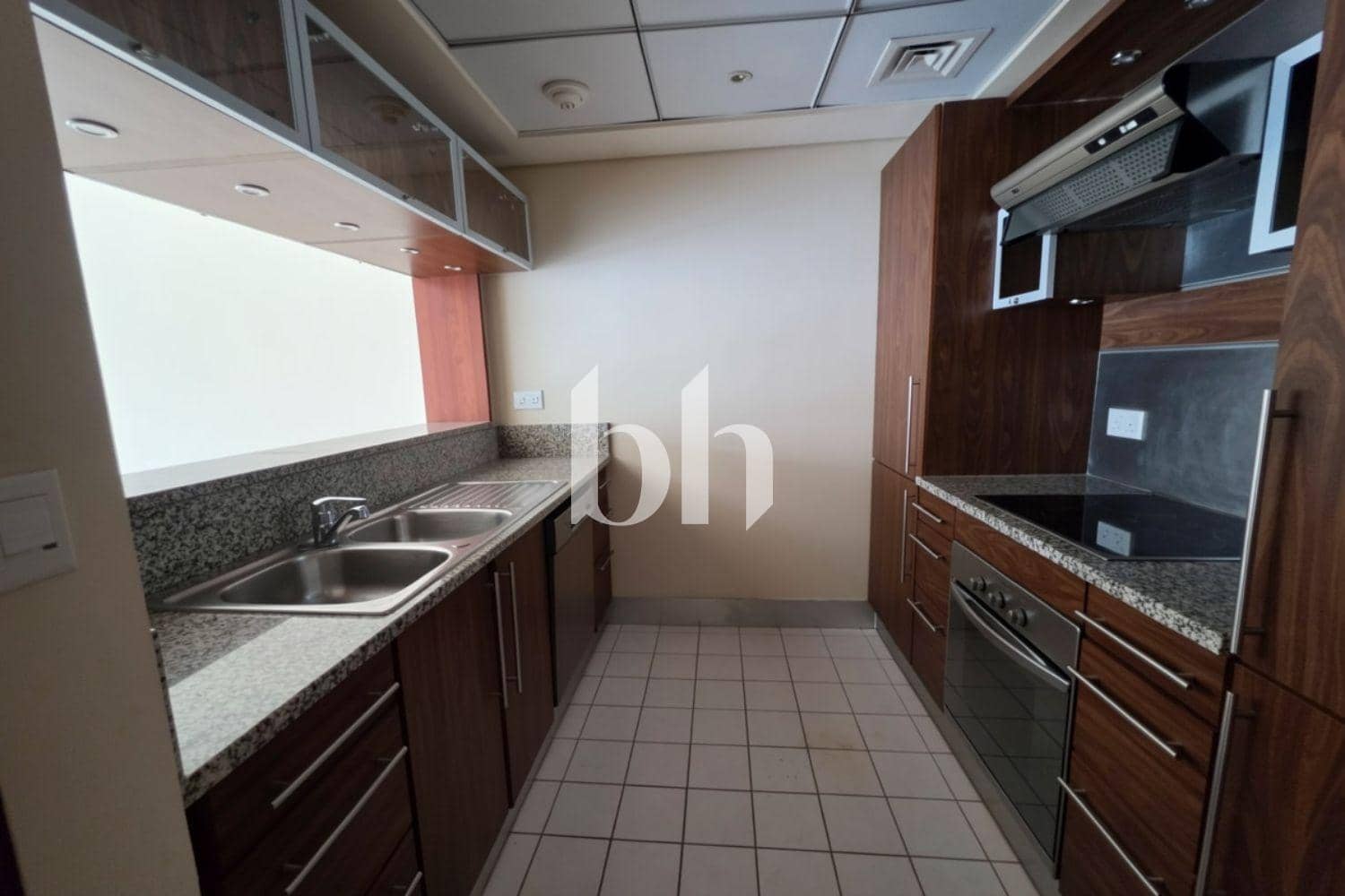 1 Bedroom Apartment in Al Sahab 2 - photo 2