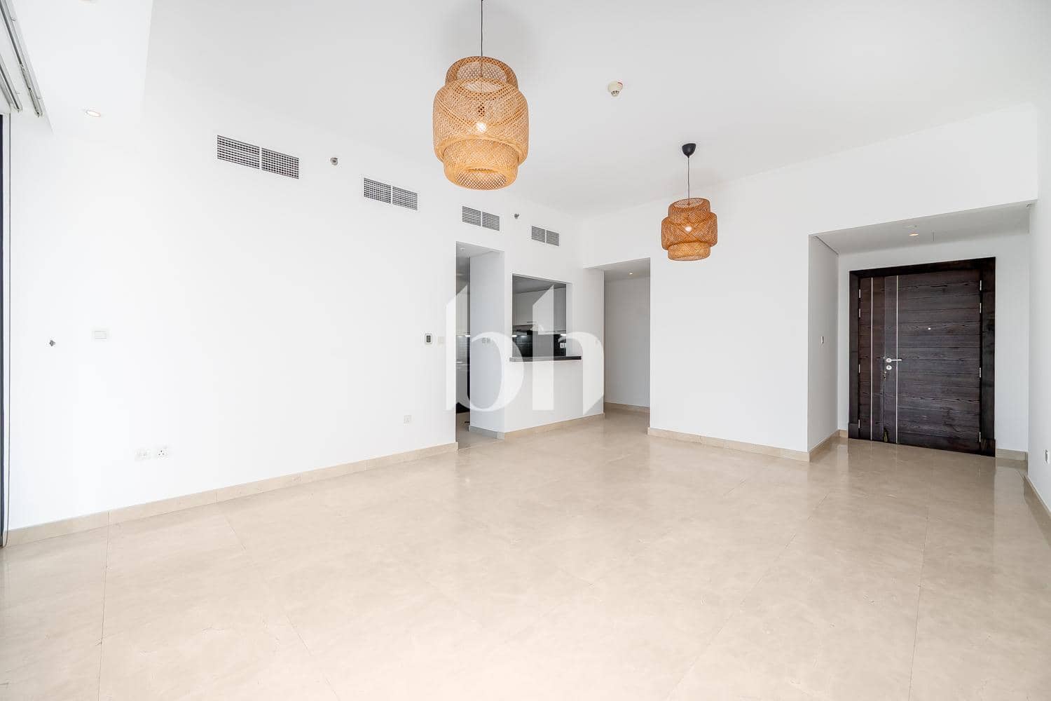 3 Bedroom Apartment in Silverene Tower A - photo 2