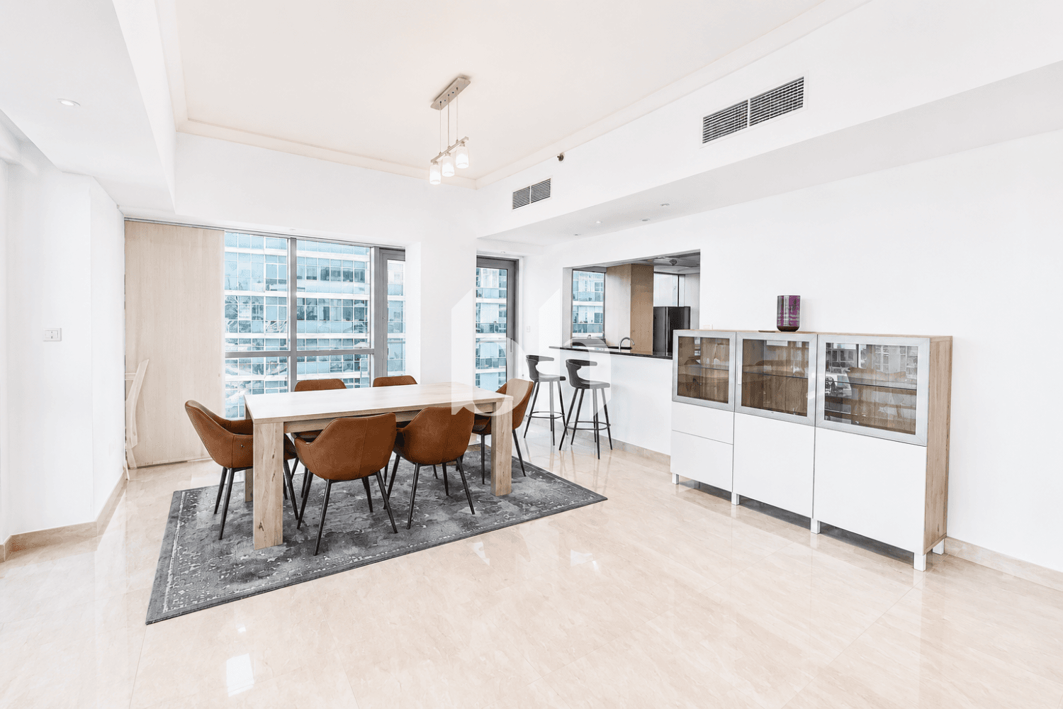 3 Bedroom Apartment in The Jewel Tower B - photo 2