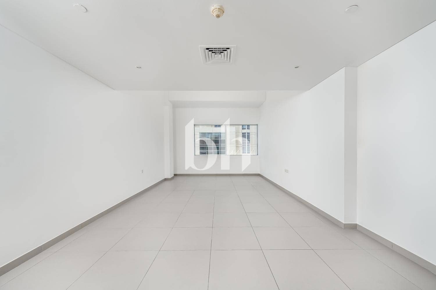 Studio Apartment in Ariyana Tower