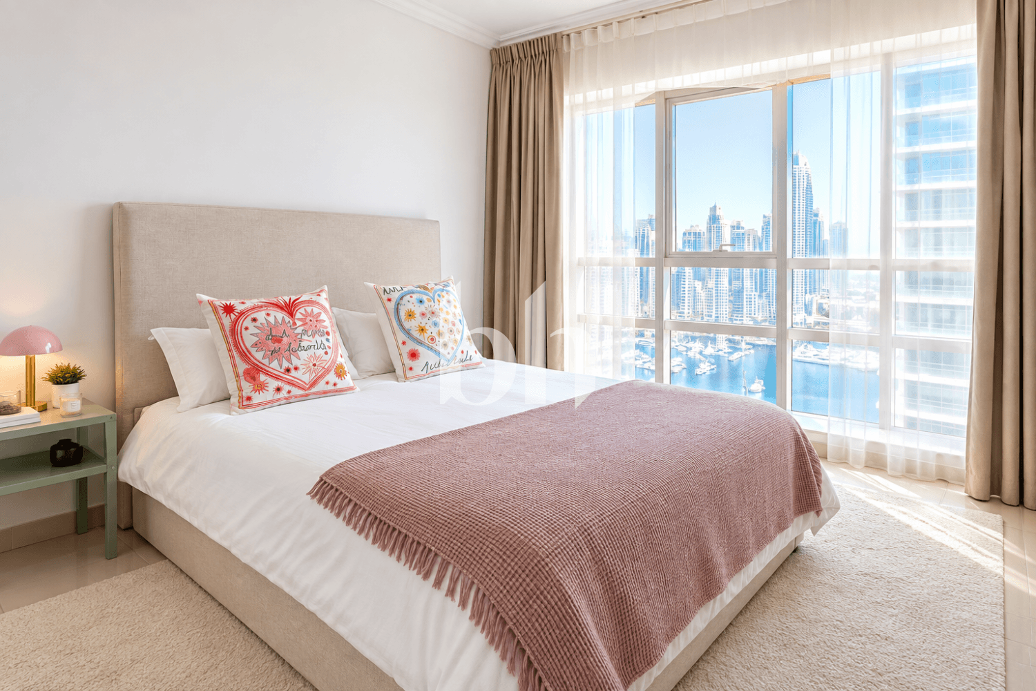 1 Bedroom Apartment in Marina Quays West - photo 1