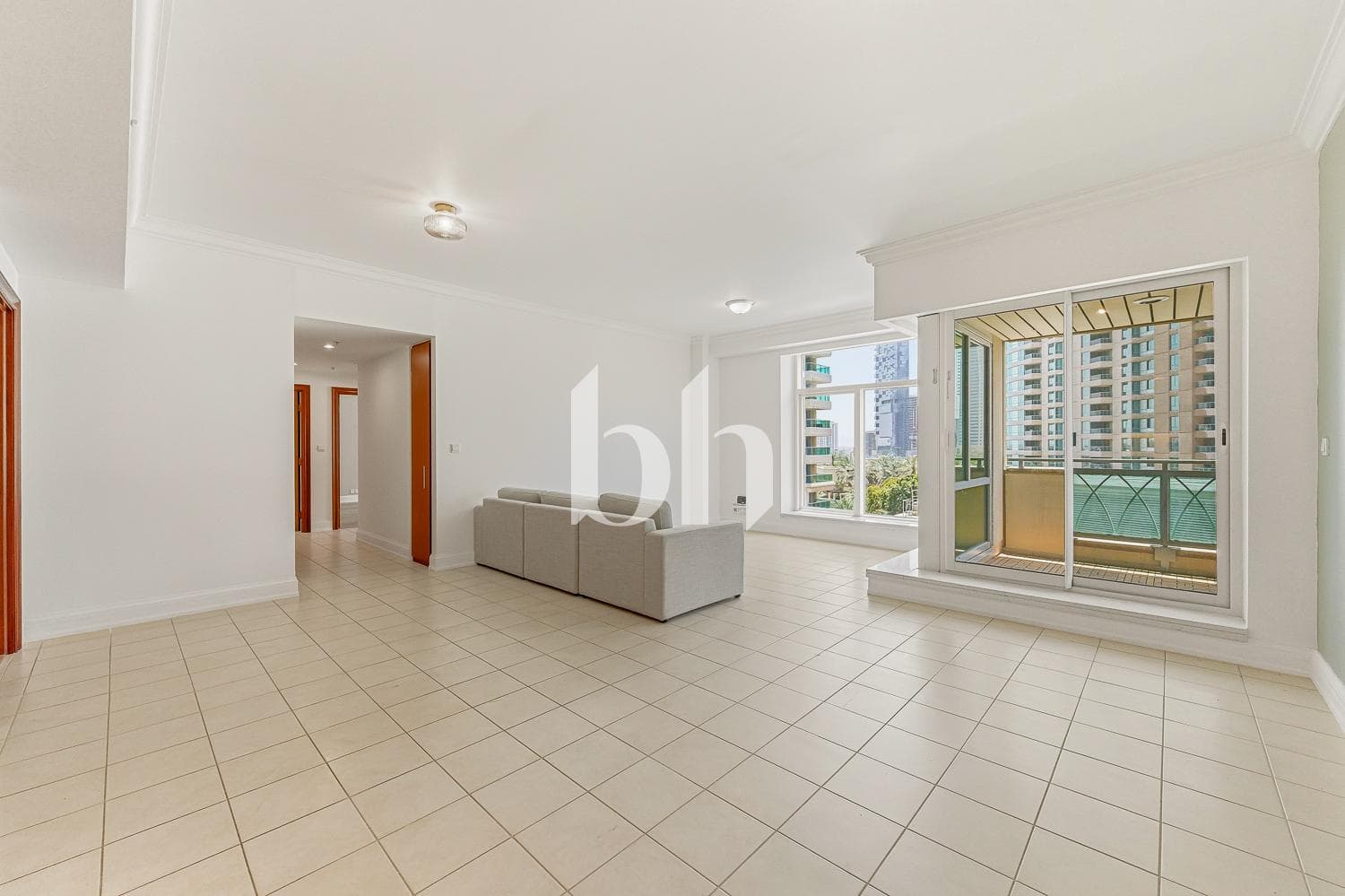 2 Bedroom Apartment in Al Fairooz Tower - photo 1