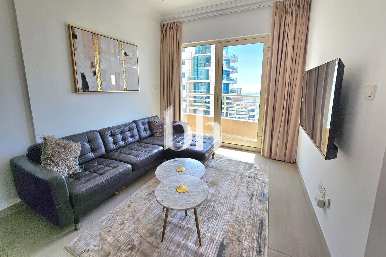 1 Bedroom Apartment in Manchester Tower - photo 1