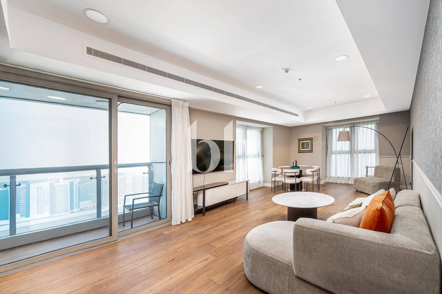 3 Bedroom Apartment in Princess Tower - photo 2