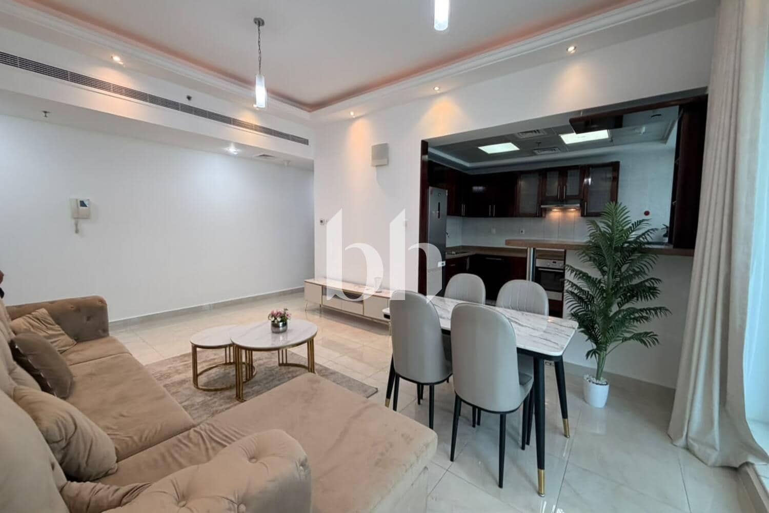 1 Bedroom Apartment in Opal Tower Marina - photo 2