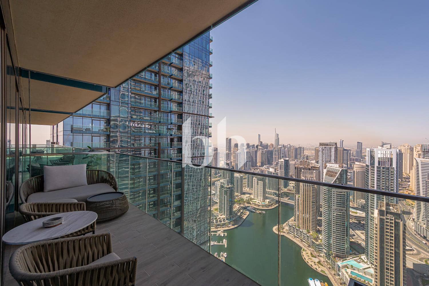 1 Bedroom Apartment in Jumeirah Living Marina Gate - photo 1