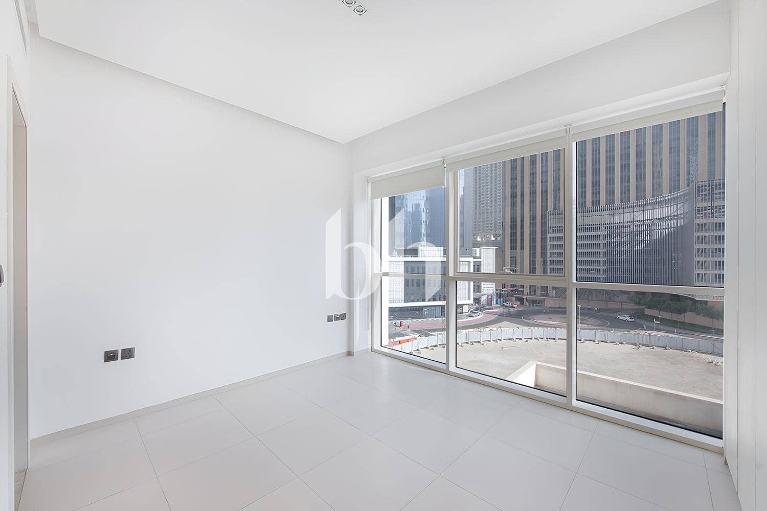 1 Bedroom Apartment in West Avenue Tower - photo 2