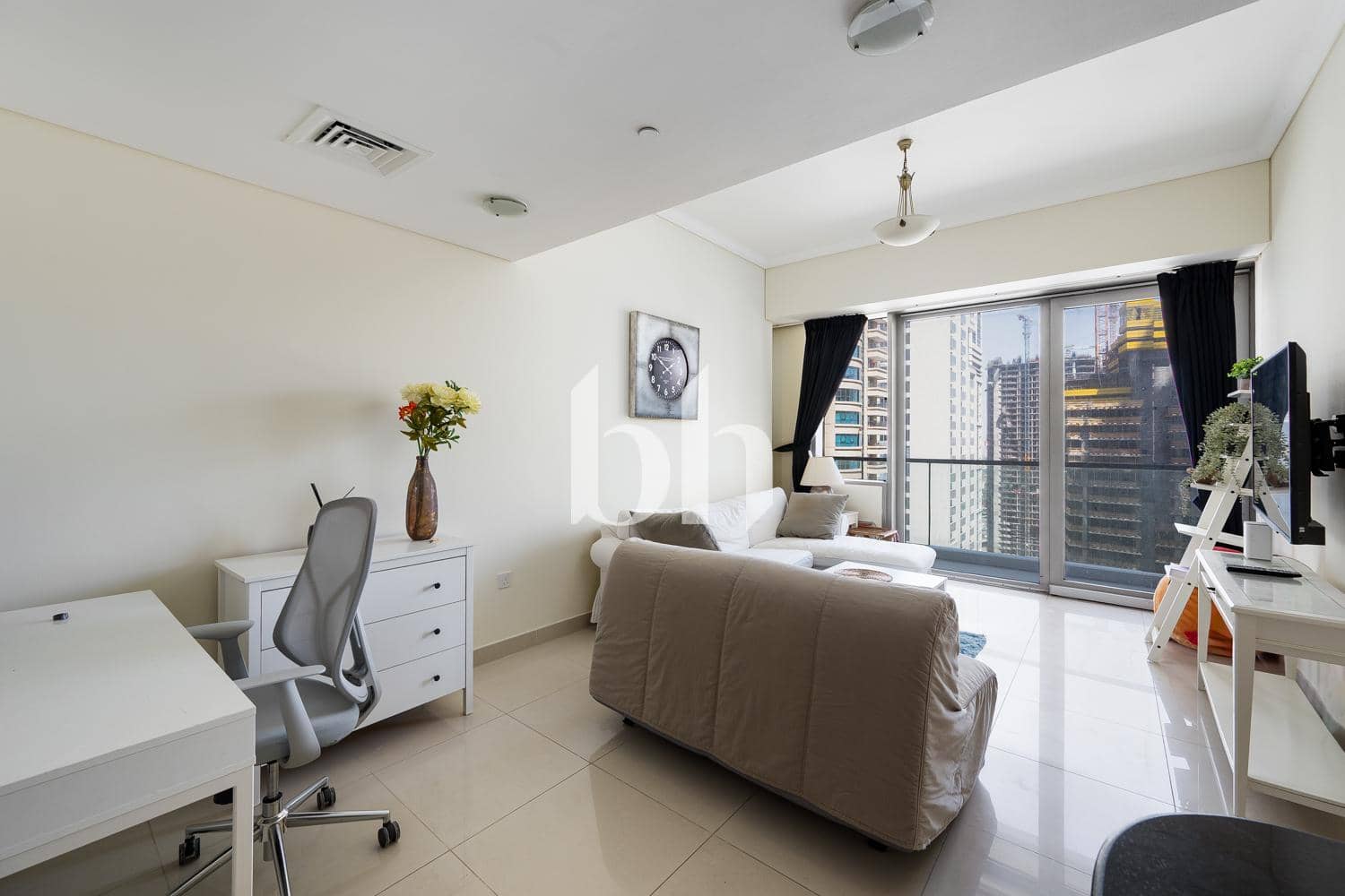 1 Bedroom Apartment in Ocean Heights - photo 1